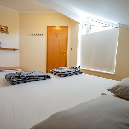 Sunsea Apartments Drage Bagian luar foto