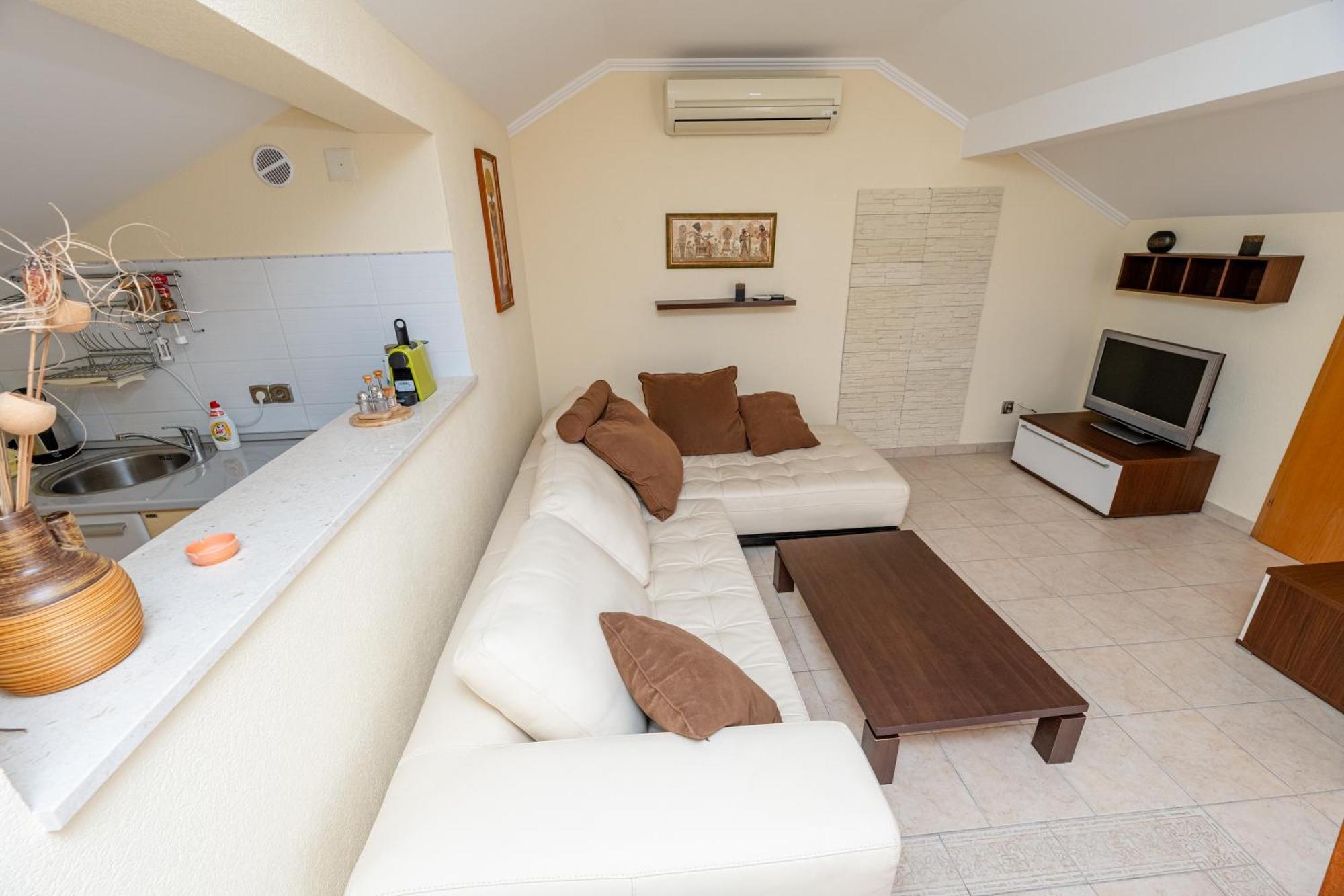 Sunsea Apartments Drage Bagian luar foto