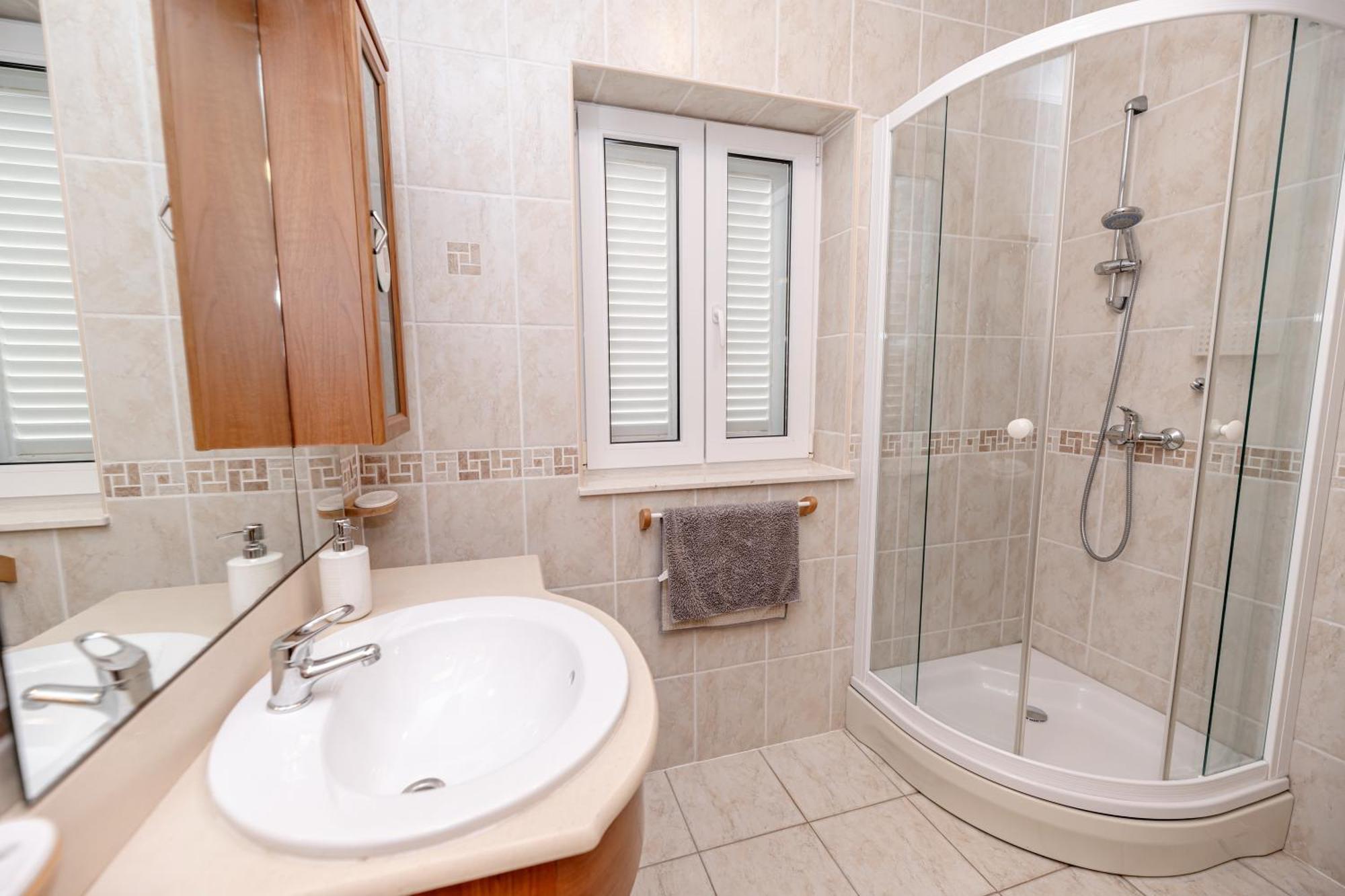 Sunsea Apartments Drage Bagian luar foto