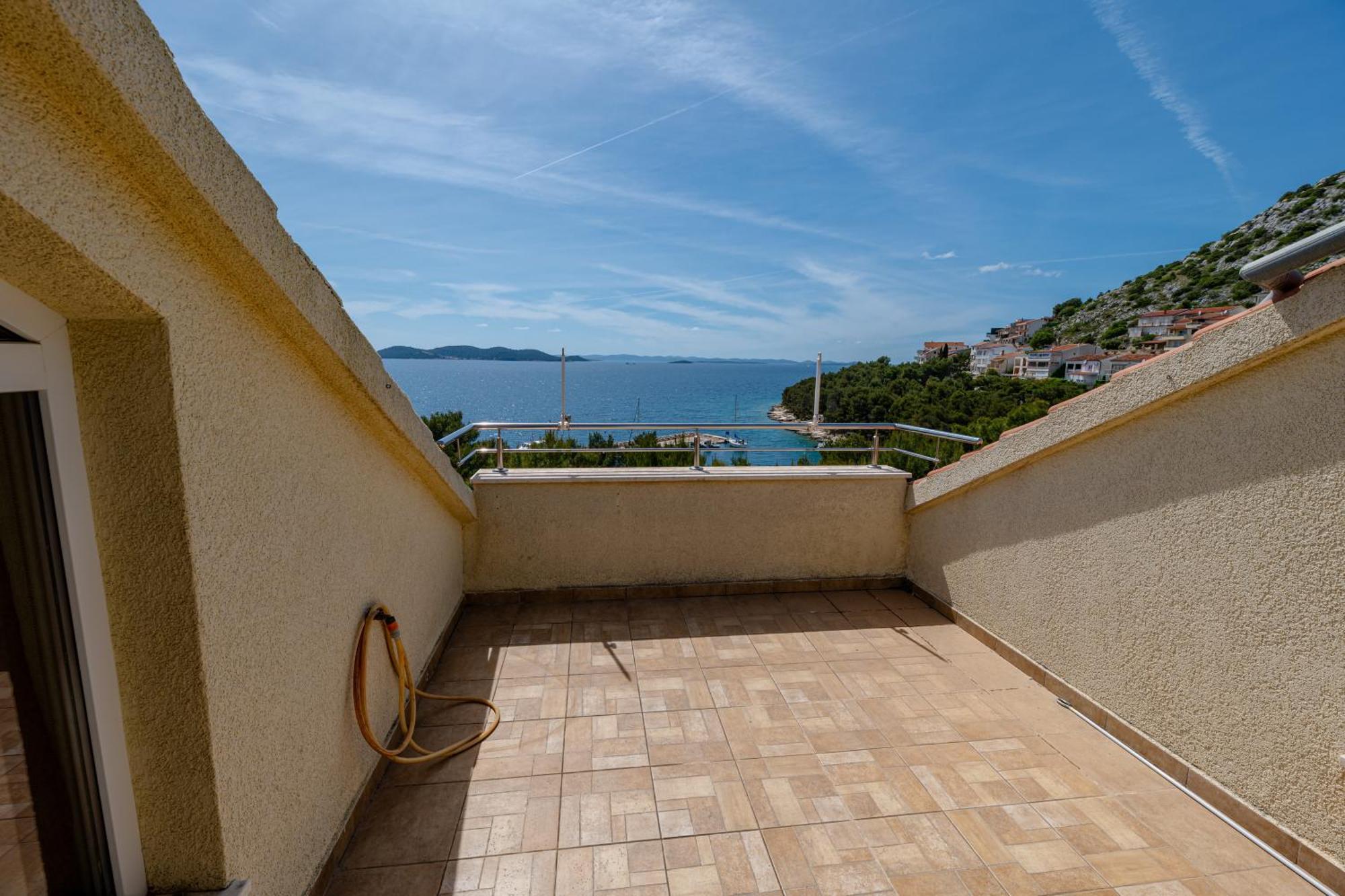 Sunsea Apartments Drage Bagian luar foto